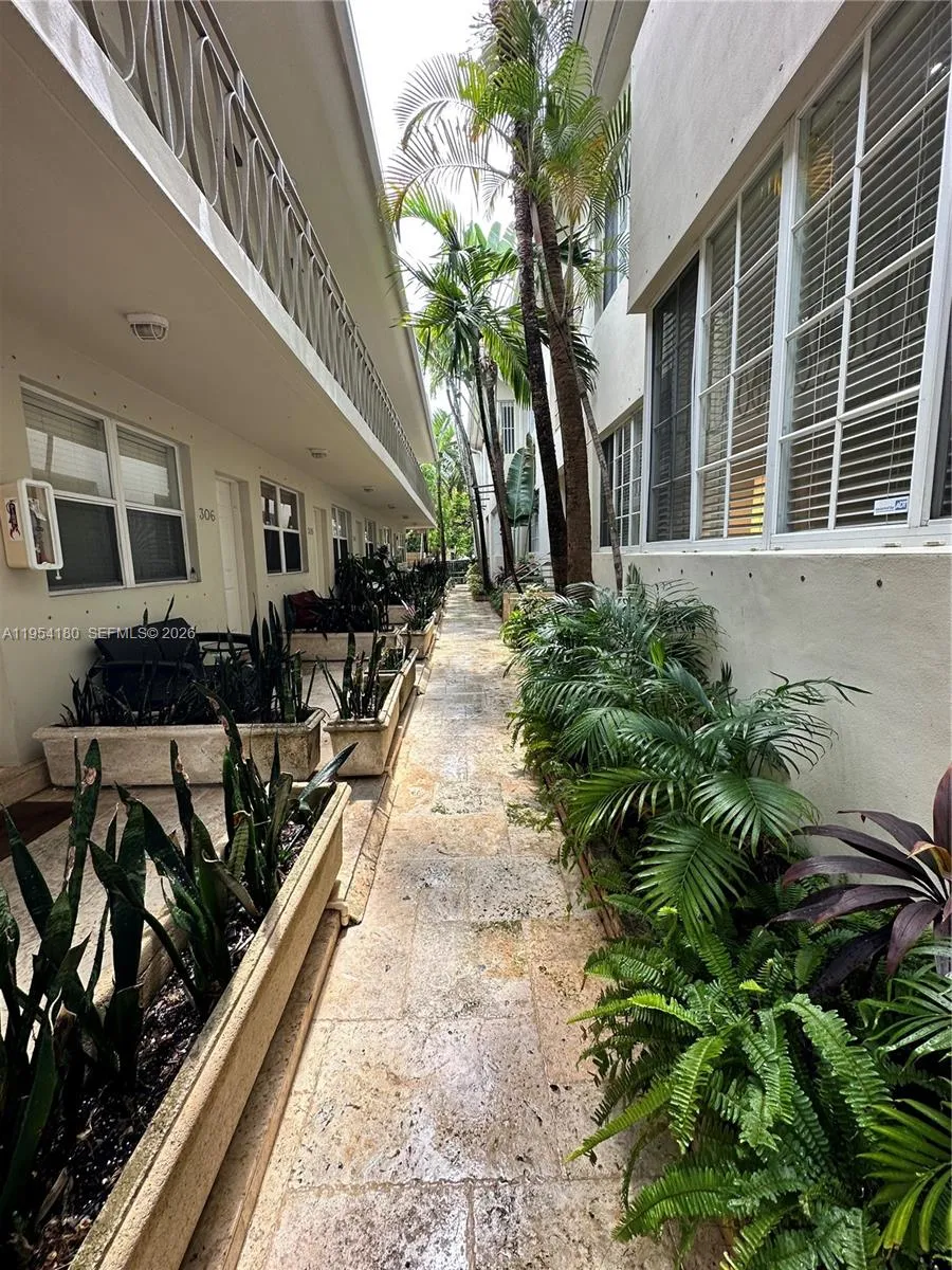 1330 Drexel Ave 105, Miami Beach, Florida 33139, Miami Beach, Florida 33139, 1 Bedroom Bedrooms, ,1 BathroomBathrooms,Residential Lease,For Rent,1330 Drexel Ave 105, Miami Beach, Florida 33139,A11954180