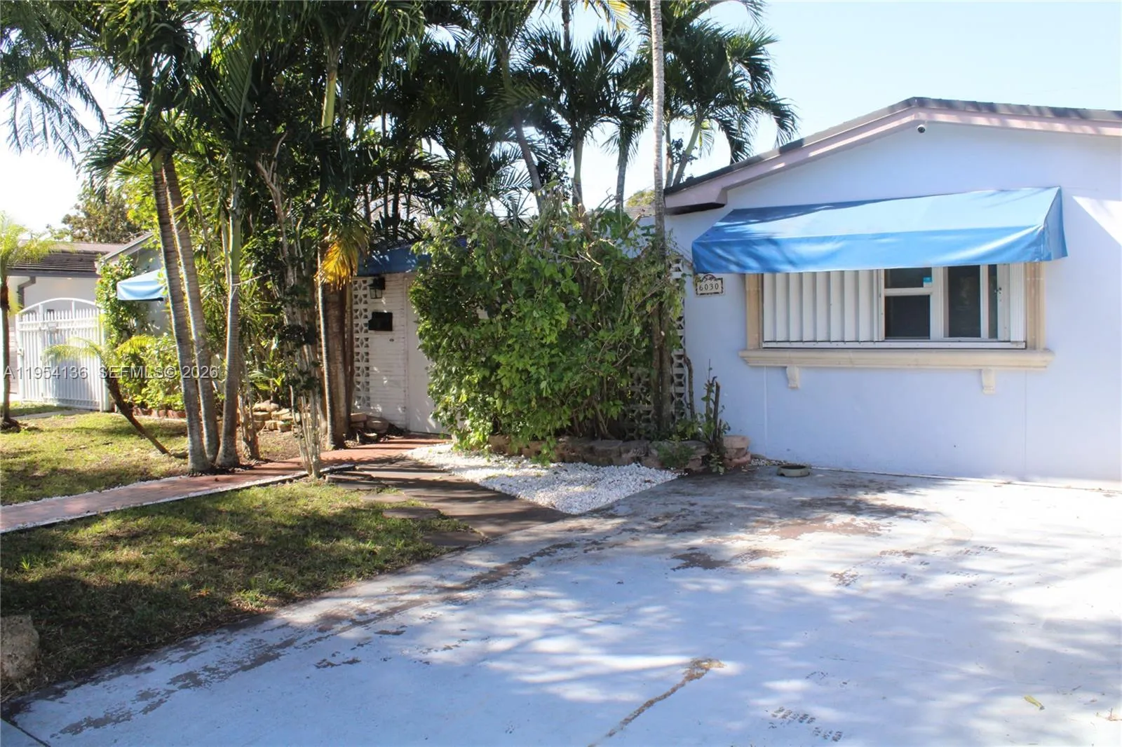 6030 Sw 93rd Ct, Miami, Florida 33173, Miami, Florida 33173, 4 Bedrooms Bedrooms, ,3 BathroomsBathrooms,Residential,For Sale,6030 Sw 93rd Ct, Miami, Florida 33173,A11954136