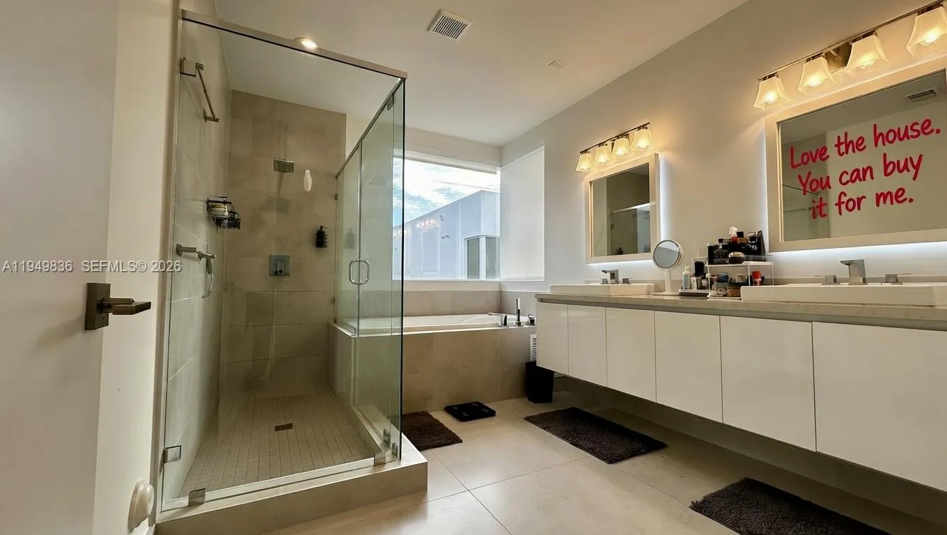 Photo has been digitally enhanced