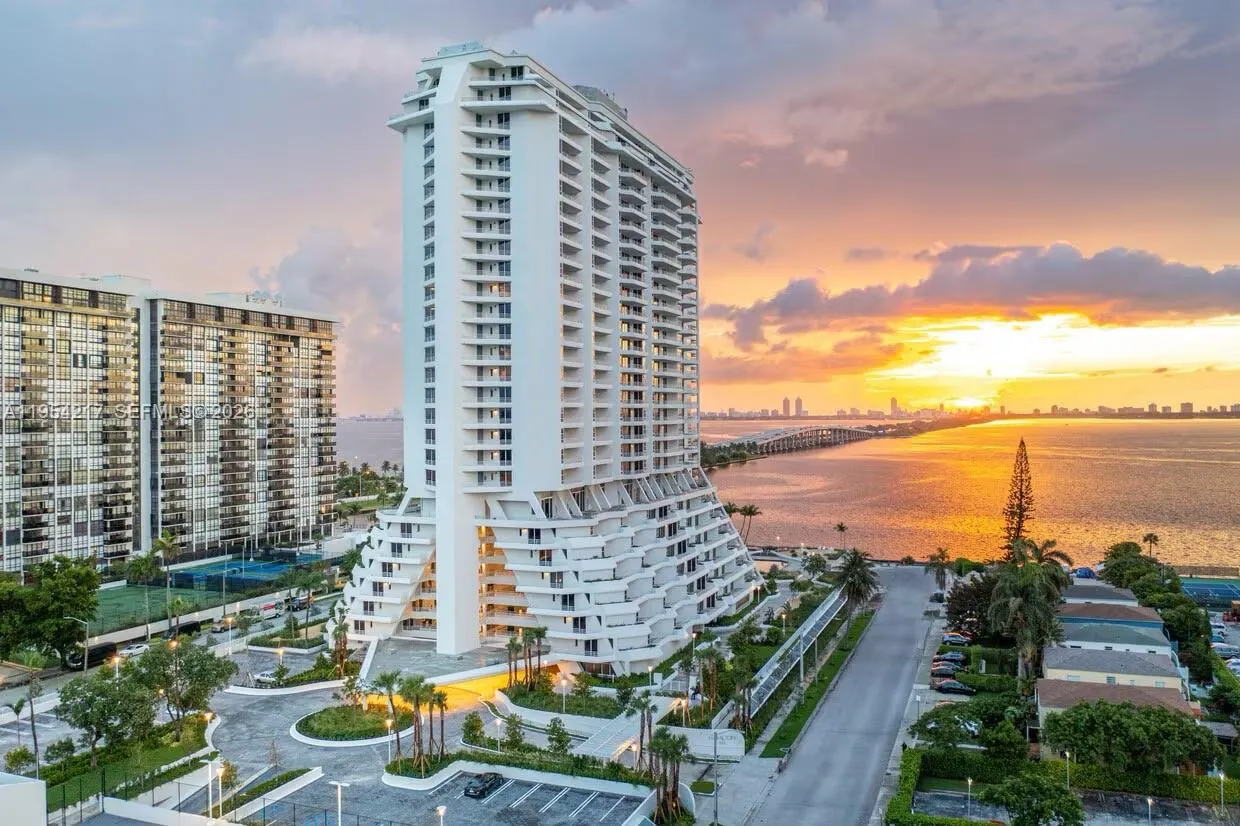 555 Ne 34th St 2201, Miami, Florida 33137, Miami, Florida 33137, 3 Bedrooms Bedrooms, ,3 BathroomsBathrooms,Residential Lease,For Rent,555 Ne 34th St 2201, Miami, Florida 33137,A11954217