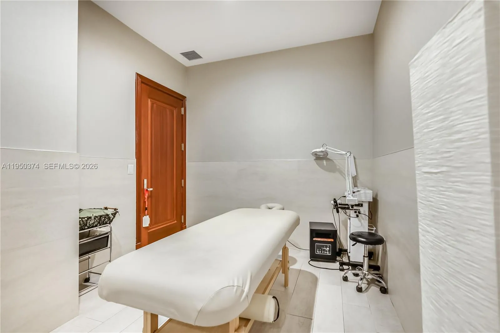 massage room