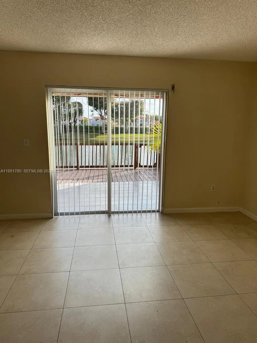 8620 Nw 3rd Ln 506-5, Miami, Florida 33126, Miami, Florida 33126, 3 Bedrooms Bedrooms, ,2 BathroomsBathrooms,Residential Lease,For Rent,8620 Nw 3rd Ln 506-5, Miami, Florida 33126,A11951780
