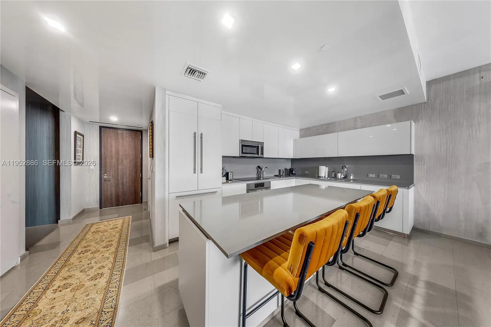 68 Se 6th St 3309, Miami, Florida 33131, Miami, Florida 33131, 2 Bedrooms Bedrooms, ,2 BathroomsBathrooms,Residential,For Sale,68 Se 6th St 3309, Miami, Florida 33131,A11952886