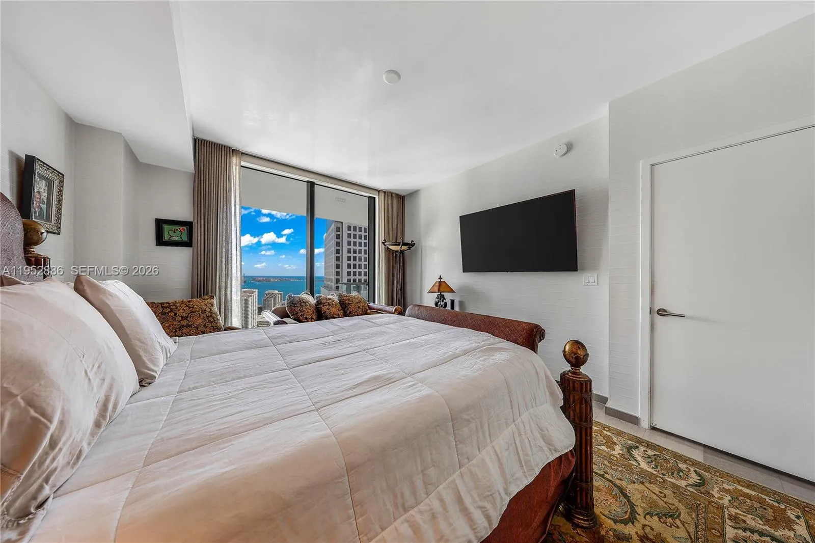 68 Se 6th St 3309, Miami, Florida 33131, Miami, Florida 33131, 2 Bedrooms Bedrooms, ,2 BathroomsBathrooms,Residential,For Sale,68 Se 6th St 3309, Miami, Florida 33131,A11952886