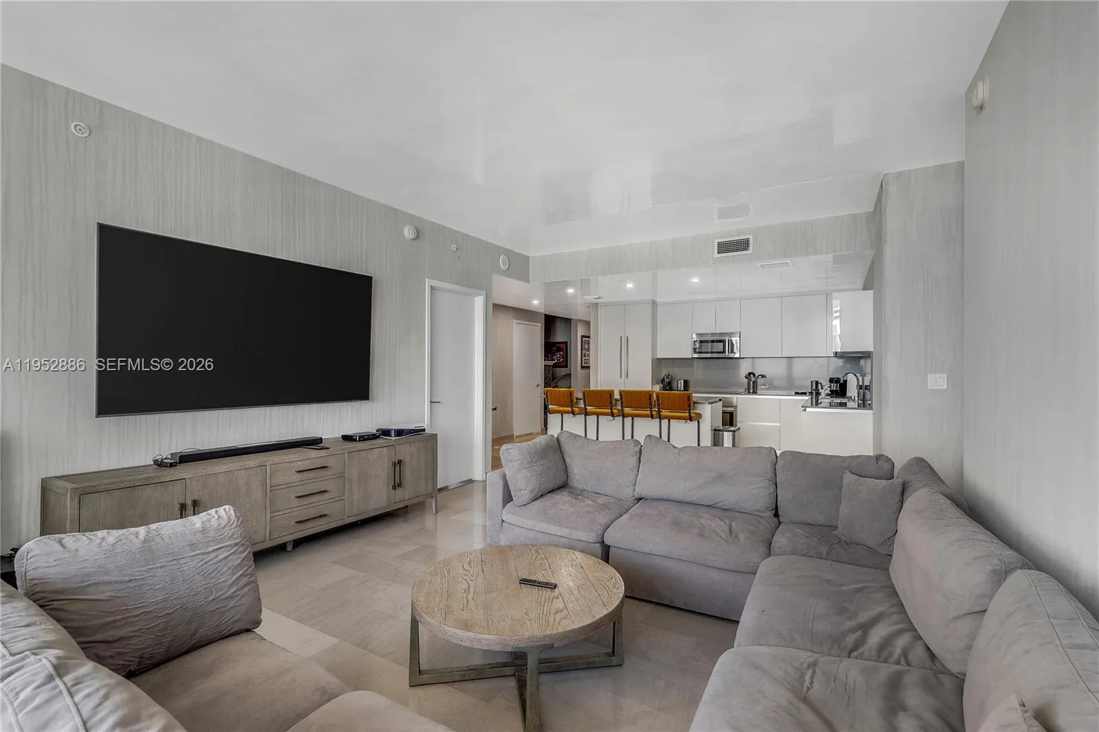 68 Se 6th St 3309, Miami, Florida 33131, Miami, Florida 33131, 2 Bedrooms Bedrooms, ,2 BathroomsBathrooms,Residential,For Sale,68 Se 6th St 3309, Miami, Florida 33131,A11952886