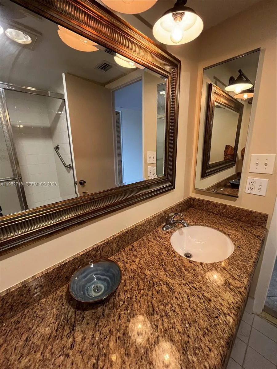 2806 N 46th Ave D537, Hollywood, Florida 33021, Hollywood, Florida 33021, 2 Bedrooms Bedrooms, ,2 BathroomsBathrooms,Residential,For Sale,2806 N 46th Ave D537, Hollywood, Florida 33021,A11952718