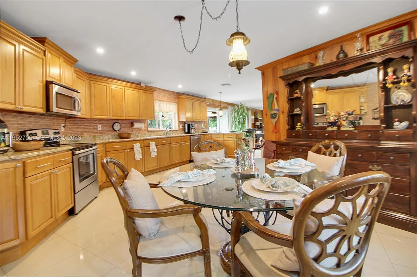 37225 Sw 214th Ave, Homestead, Florida 33034, Homestead, Florida 33034, 3 Bedrooms Bedrooms, ,2 BathroomsBathrooms,Residential,For Sale,37225 Sw 214th Ave, Homestead, Florida 33034,A11952705