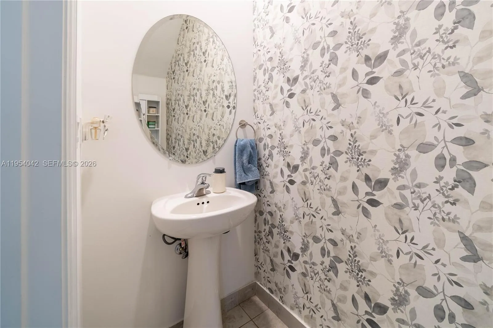 1540 Sw 28th St, Fort Lauderdale, Florida 33315, Fort Lauderdale, Florida 33315, 3 Bedrooms Bedrooms, ,2 BathroomsBathrooms,Residential,For Sale,1540 Sw 28th St, Fort Lauderdale, Florida 33315,A11954042
