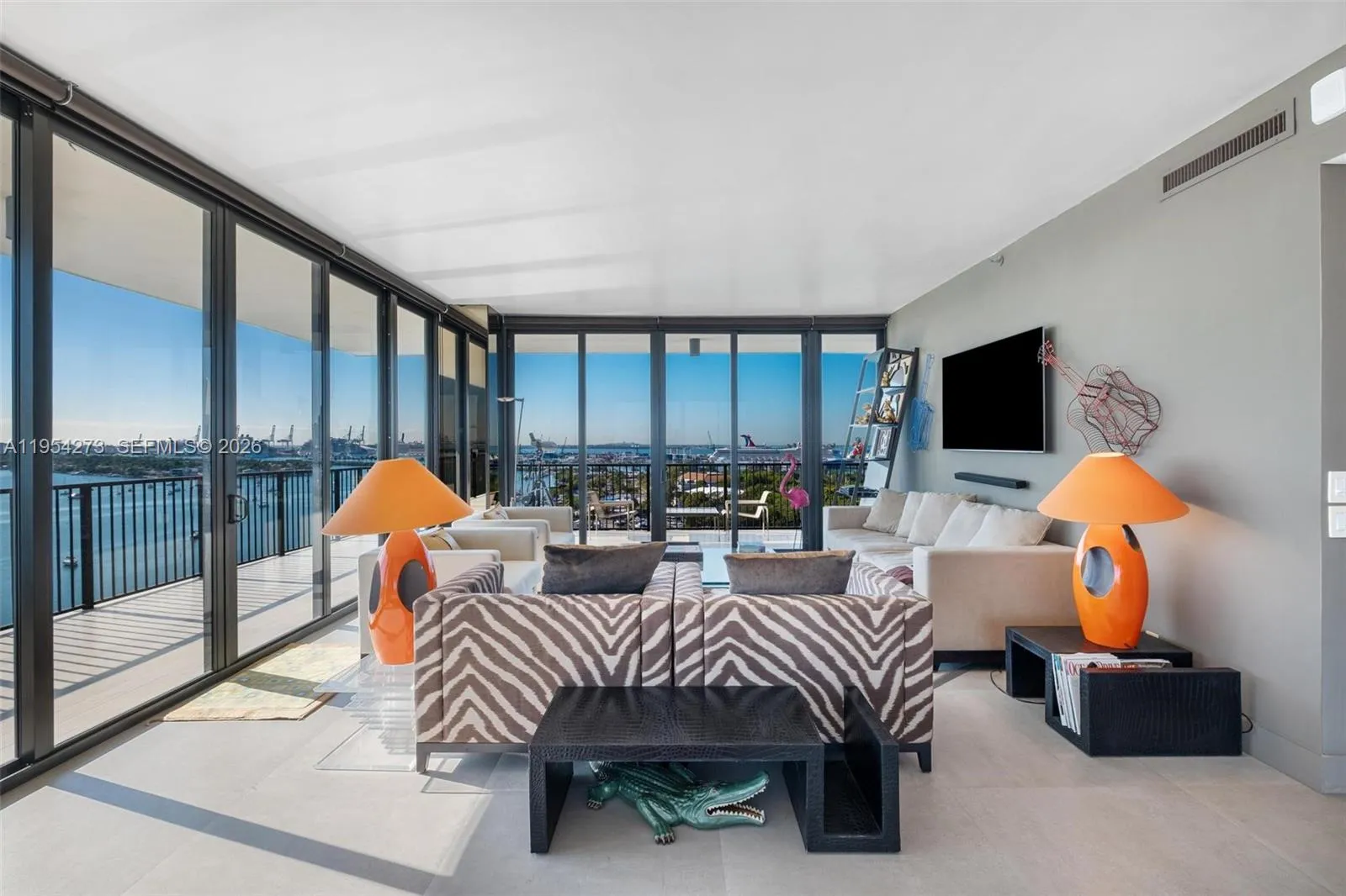 1000 Venetian Way 1501, Miami, Florida 33139, Miami, Florida 33139, 2 Bedrooms Bedrooms, ,2 BathroomsBathrooms,Residential Lease,For Rent,1000 Venetian Way 1501, Miami, Florida 33139,A11954273