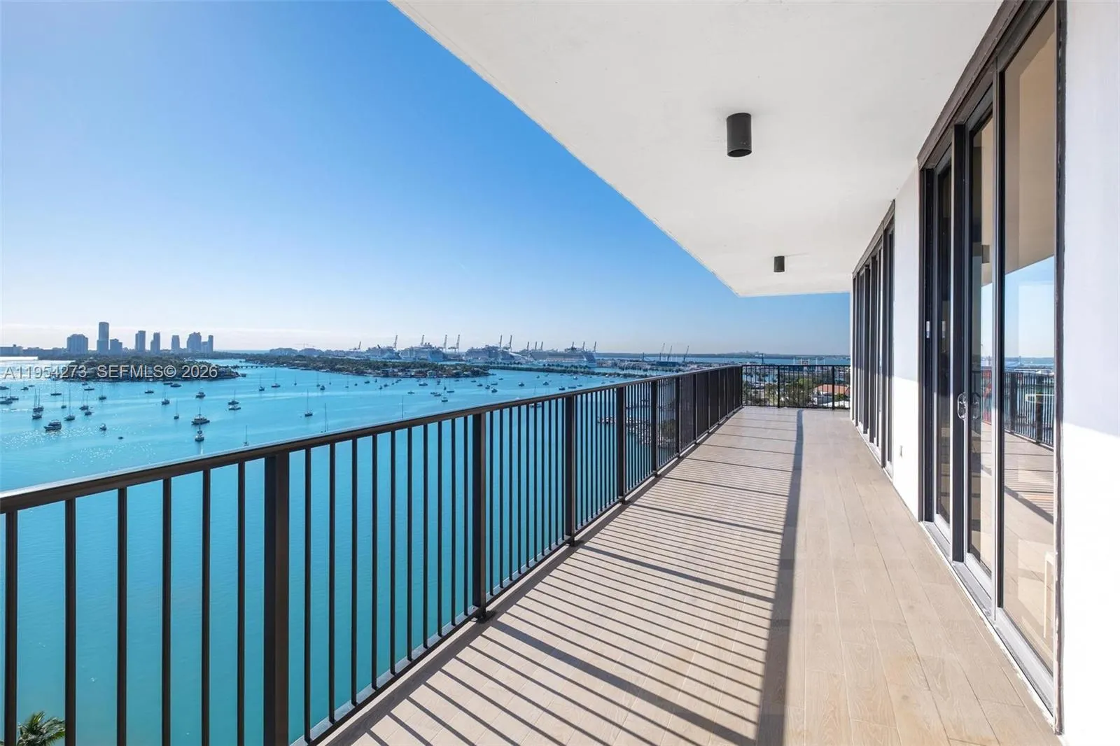 1000 Venetian Way 1501, Miami, Florida 33139, Miami, Florida 33139, 2 Bedrooms Bedrooms, ,2 BathroomsBathrooms,Residential Lease,For Rent,1000 Venetian Way 1501, Miami, Florida 33139,A11954273