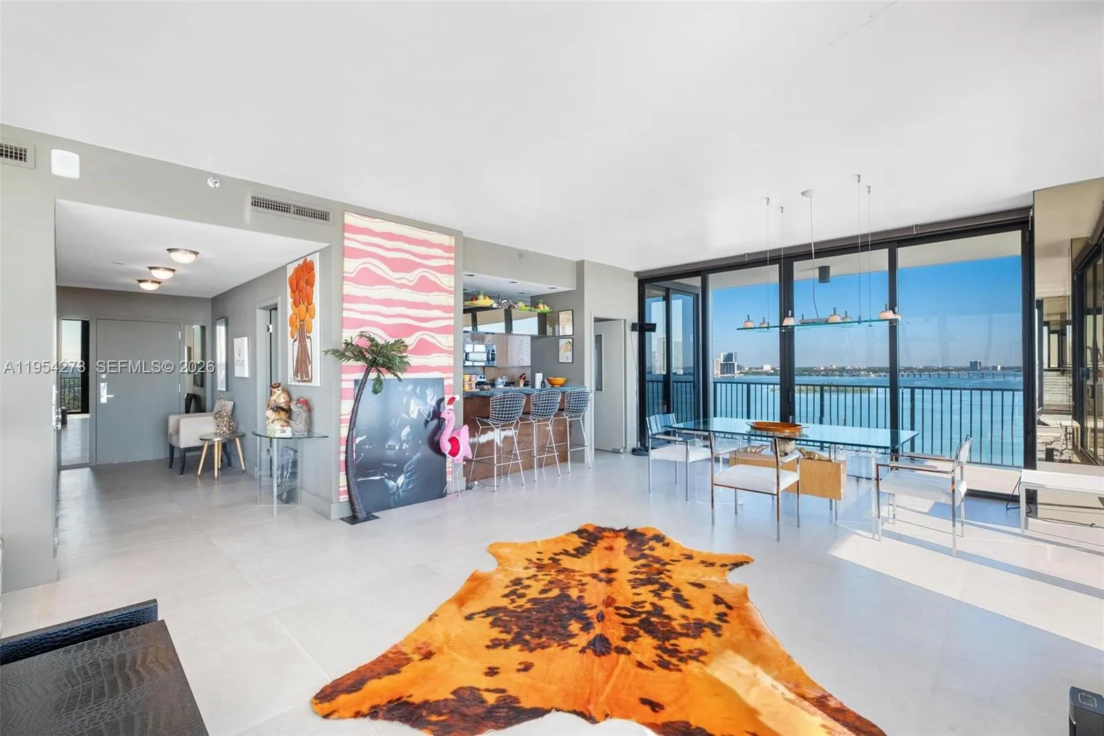 1000 Venetian Way 1501, Miami, Florida 33139, Miami, Florida 33139, 2 Bedrooms Bedrooms, ,2 BathroomsBathrooms,Residential Lease,For Rent,1000 Venetian Way 1501, Miami, Florida 33139,A11954273