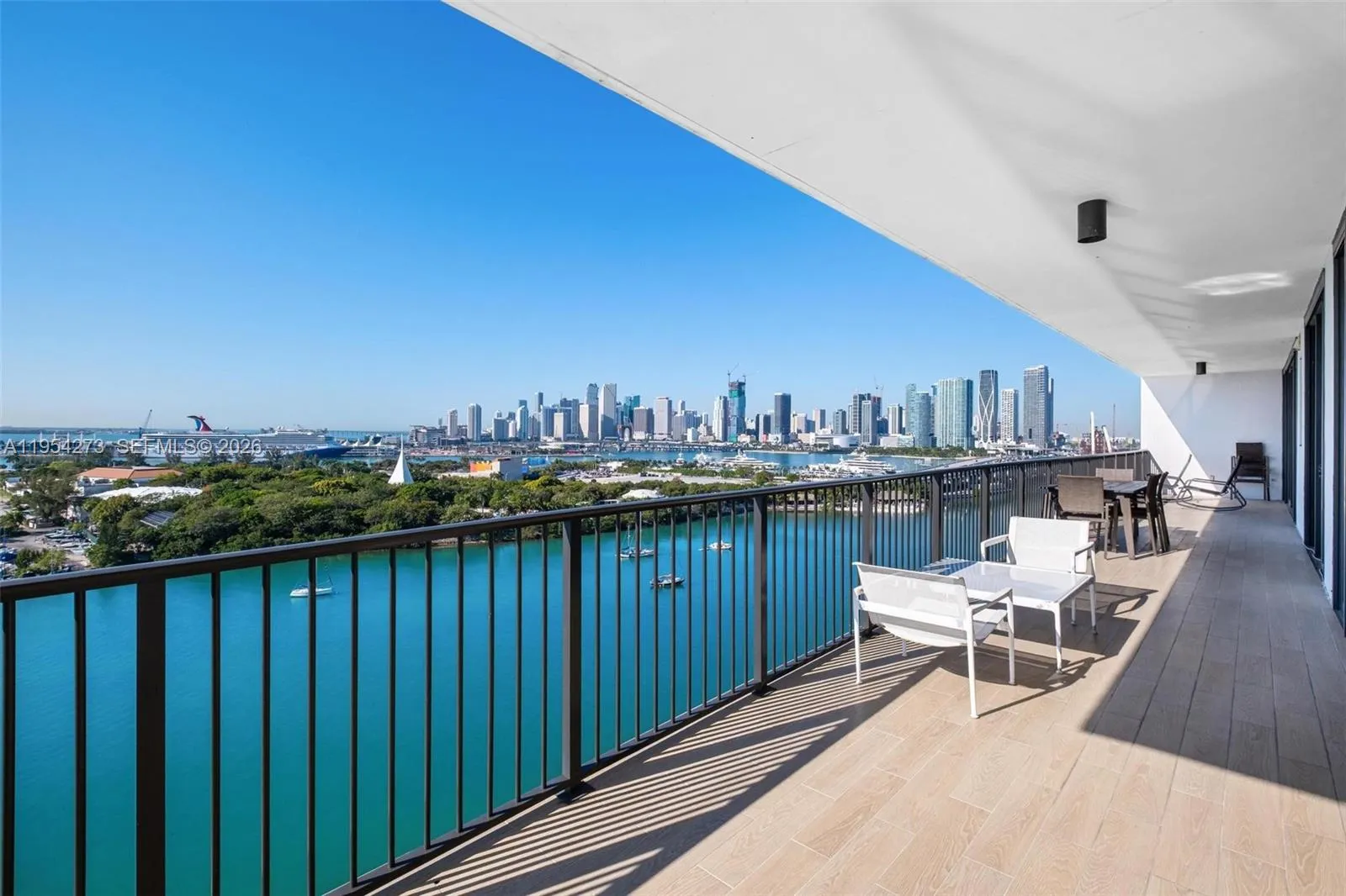 1000 Venetian Way 1501, Miami, Florida 33139, Miami, Florida 33139, 2 Bedrooms Bedrooms, ,2 BathroomsBathrooms,Residential Lease,For Rent,1000 Venetian Way 1501, Miami, Florida 33139,A11954273