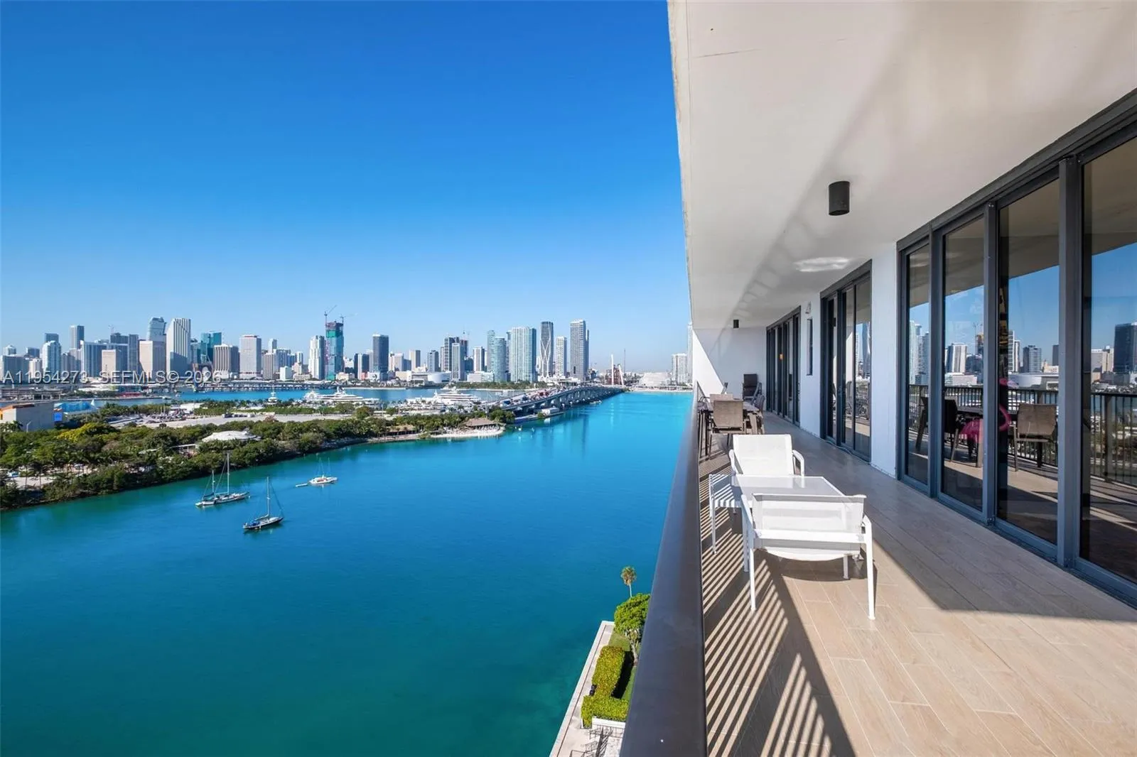 1000 Venetian Way 1501, Miami, Florida 33139, Miami, Florida 33139, 2 Bedrooms Bedrooms, ,2 BathroomsBathrooms,Residential Lease,For Rent,1000 Venetian Way 1501, Miami, Florida 33139,A11954273