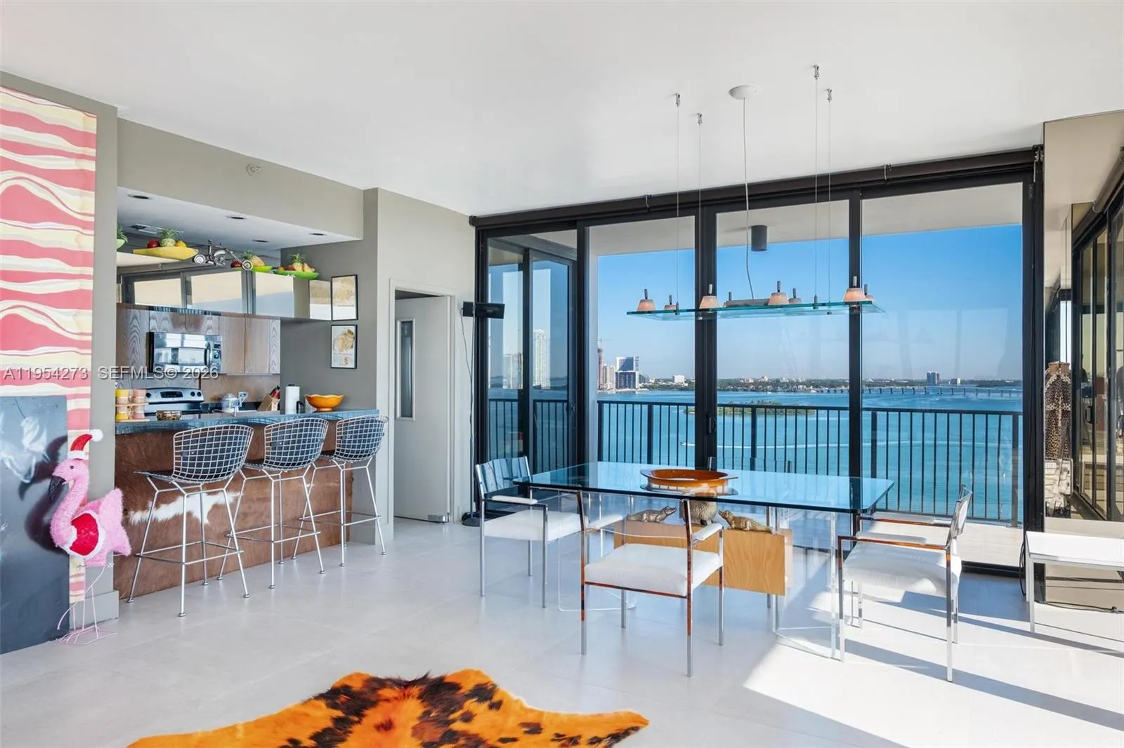 1000 Venetian Way 1501, Miami, Florida 33139, Miami, Florida 33139, 2 Bedrooms Bedrooms, ,2 BathroomsBathrooms,Residential Lease,For Rent,1000 Venetian Way 1501, Miami, Florida 33139,A11954273