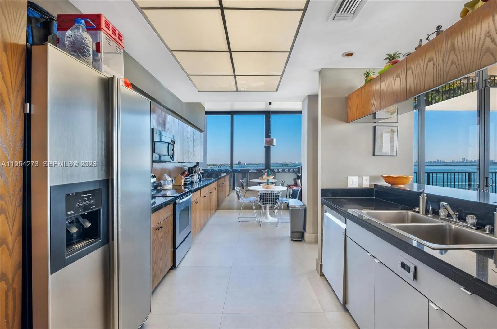 1000 Venetian Way 1501, Miami, Florida 33139, Miami, Florida 33139, 2 Bedrooms Bedrooms, ,2 BathroomsBathrooms,Residential Lease,For Rent,1000 Venetian Way 1501, Miami, Florida 33139,A11954273