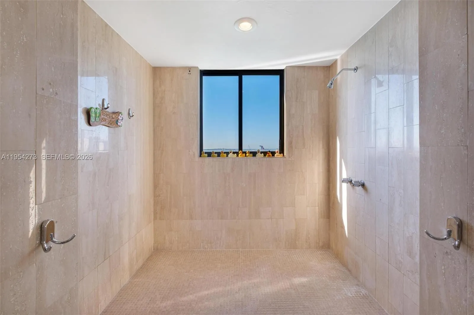 1000 Venetian Way 1501, Miami, Florida 33139, Miami, Florida 33139, 2 Bedrooms Bedrooms, ,2 BathroomsBathrooms,Residential Lease,For Rent,1000 Venetian Way 1501, Miami, Florida 33139,A11954273