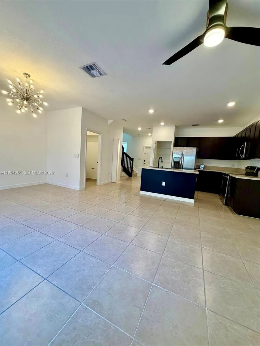 405 Ne 208th Ter 405, Miami, Florida 33179, Miami, Florida 33179, 3 Bedrooms Bedrooms, ,2 BathroomsBathrooms,Residential Lease,For Rent,405 Ne 208th Ter 405, Miami, Florida 33179,A11954255
