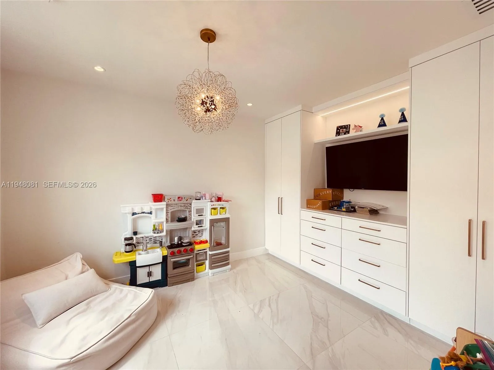 7233 Sw 122nd Pl, Miami, Florida 33183, Miami, Florida 33183, 5 Bedrooms Bedrooms, ,4 BathroomsBathrooms,Residential,For Sale,7233 Sw 122nd Pl, Miami, Florida 33183,A11948081