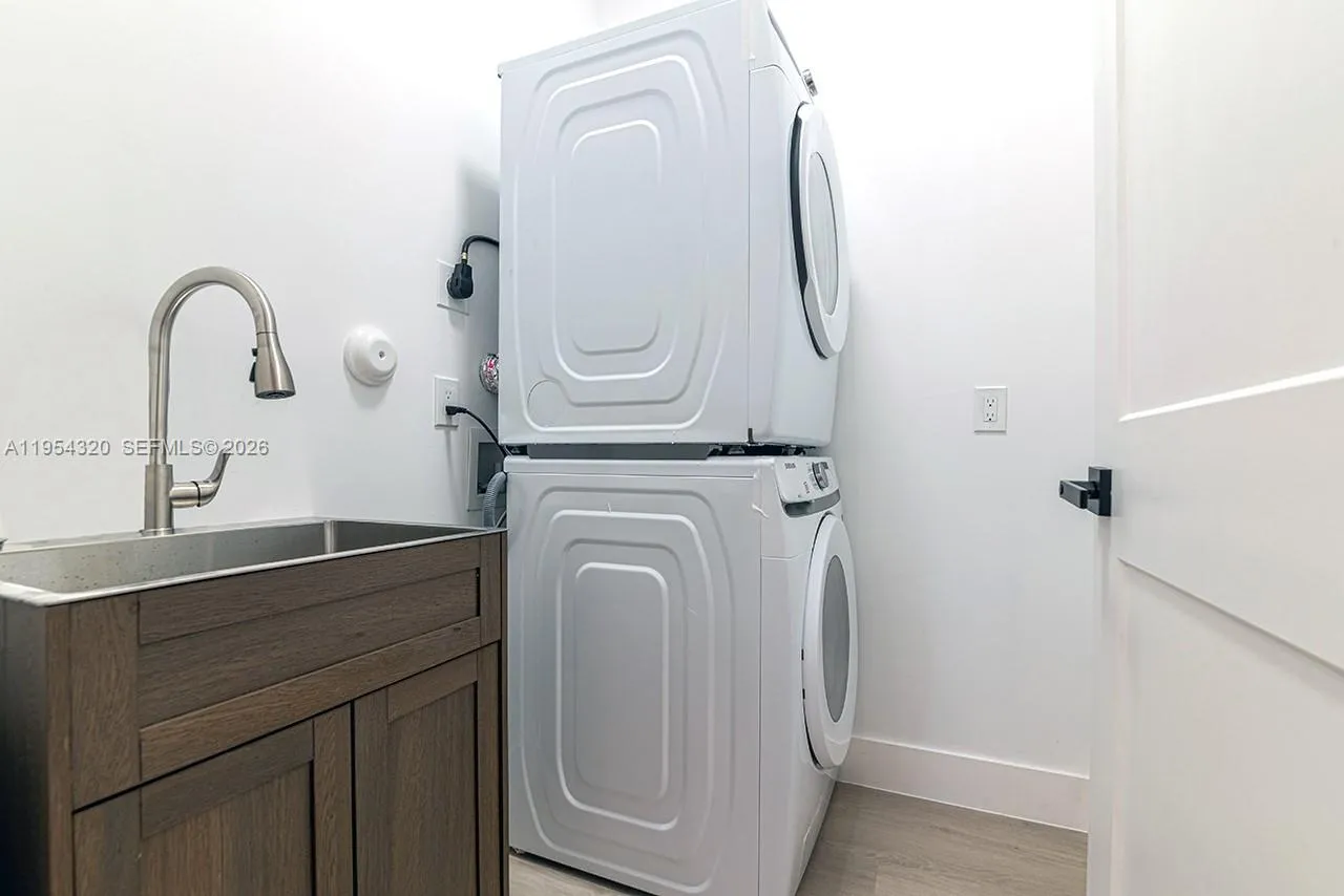 1357 Nw 42nd St 1357, Miami, Florida 33142, Miami, Florida 33142, 3 Bedrooms Bedrooms, ,2 BathroomsBathrooms,Residential,For Sale,1357 Nw 42nd St 1357, Miami, Florida 33142,A11954320