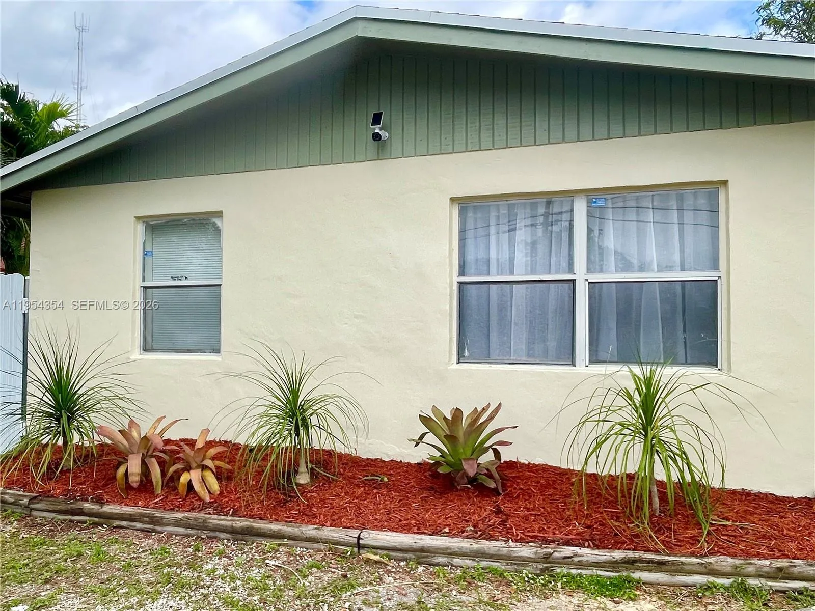 2433 Nw 20th St, Fort Lauderdale, Florida 33311, Fort Lauderdale, Florida 33311, 2 Bedrooms Bedrooms, ,1 BathroomBathrooms,Residential,For Sale,2433 Nw 20th St, Fort Lauderdale, Florida 33311,A11954354