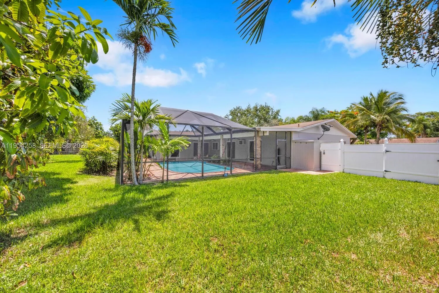 9841 Sw 122nd St, Miami, Florida 33176, Miami, Florida 33176, 4 Bedrooms Bedrooms, ,3 BathroomsBathrooms,Residential,For Sale,9841 Sw 122nd St, Miami, Florida 33176,A11954258