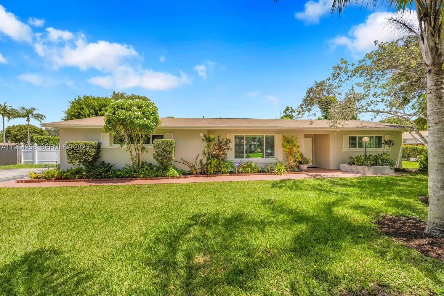 9841 Sw 122nd St, Miami, Florida 33176, Miami, Florida 33176, 4 Bedrooms Bedrooms, ,3 BathroomsBathrooms,Residential,For Sale,9841 Sw 122nd St, Miami, Florida 33176,A11954258