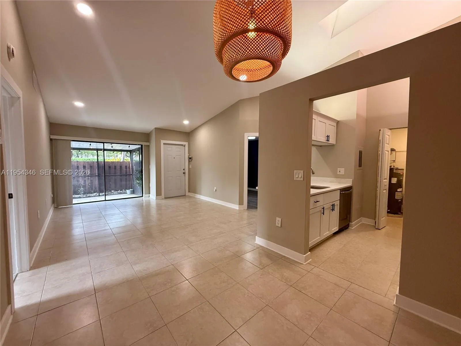 2550 N Nob Hill Rd ., Sunrise, Florida 33322, Sunrise, Florida 33322, 2 Bedrooms Bedrooms, ,2 BathroomsBathrooms,Residential Lease,For Rent,2550 N Nob Hill Rd ., Sunrise, Florida 33322,A11954346