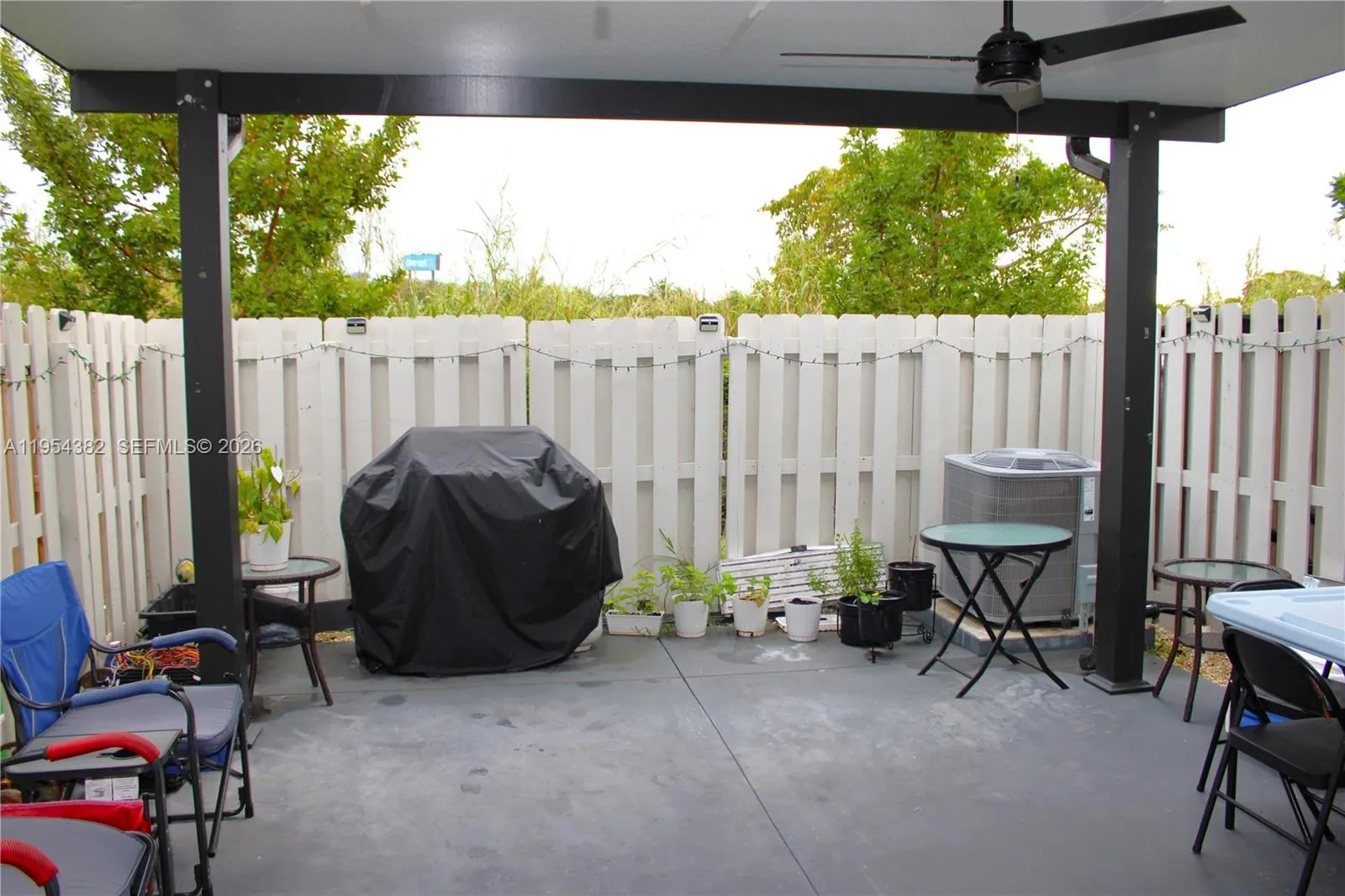 470 Ne 12th St, Florida City, Florida 33034, Florida City, Florida 33034, 3 Bedrooms Bedrooms, ,3 BathroomsBathrooms,Residential Lease,For Rent,470 Ne 12th St, Florida City, Florida 33034,A11954382