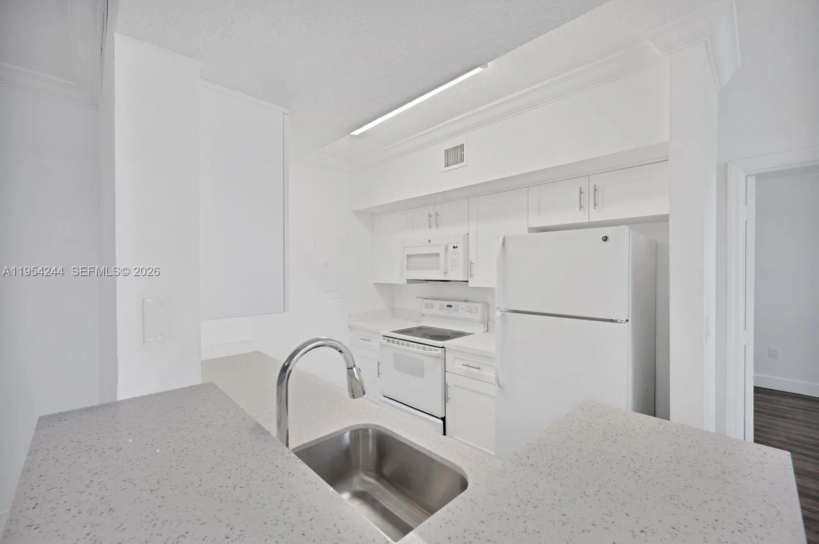 11650 Sw 2nd St 16103, Pembroke Pines, Florida 330, Pembroke Pines, Florida 33025, 1 Bedroom Bedrooms, ,1 BathroomBathrooms,Residential,For Sale,11650 Sw 2nd St 16103, Pembroke Pines, Florida 330,A11954244