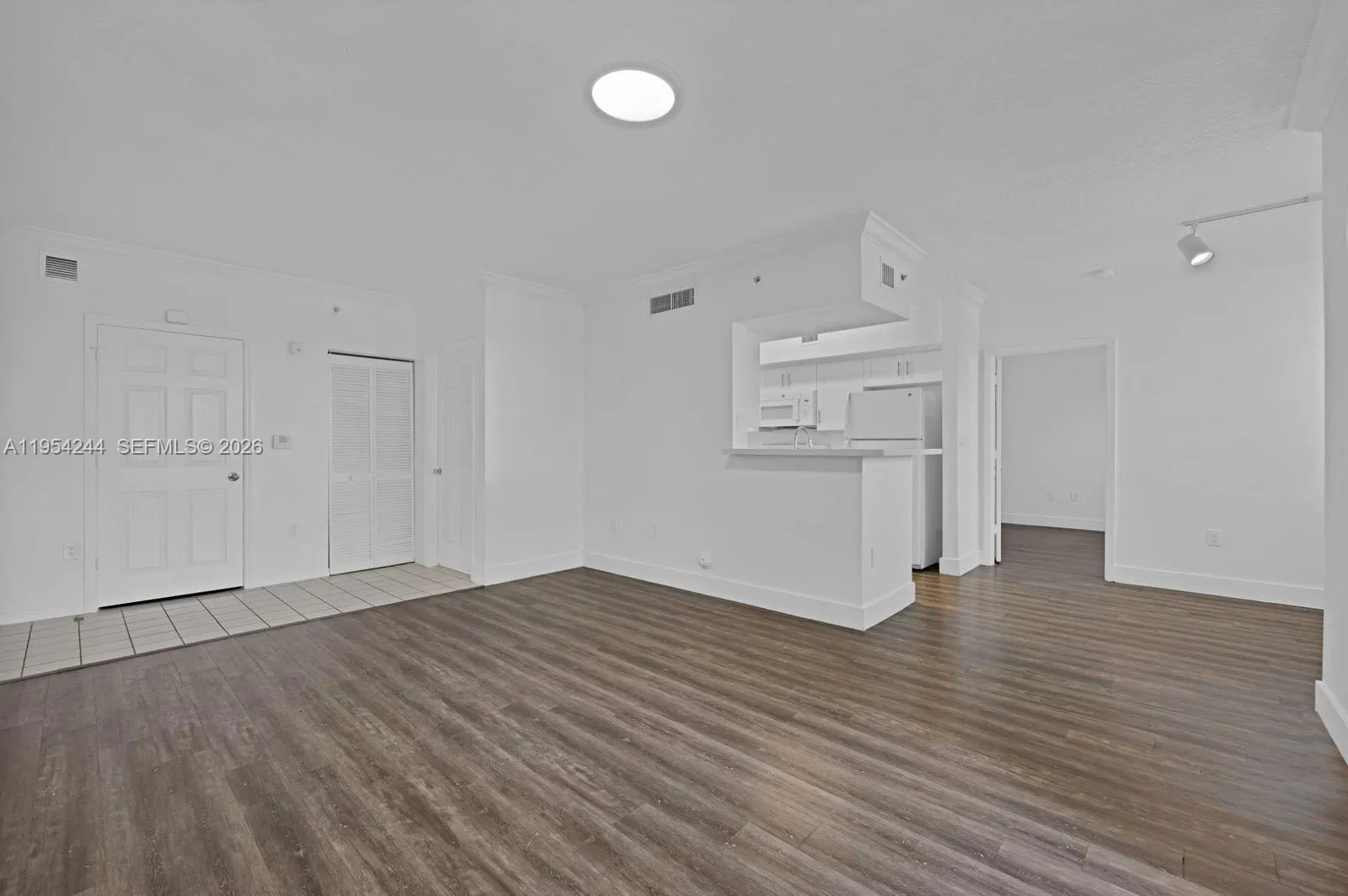 11650 Sw 2nd St 16103, Pembroke Pines, Florida 330, Pembroke Pines, Florida 33025, 1 Bedroom Bedrooms, ,1 BathroomBathrooms,Residential,For Sale,11650 Sw 2nd St 16103, Pembroke Pines, Florida 330,A11954244