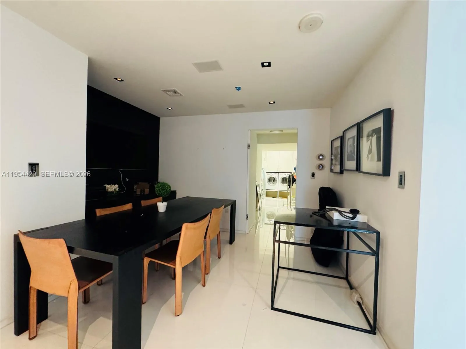 900 Biscayne Blvd 6207, Miami, Florida 33132, Miami, Florida 33132, 3 Bedrooms Bedrooms, ,4 BathroomsBathrooms,Residential,For Sale,900 Biscayne Blvd 6207, Miami, Florida 33132,A11954429