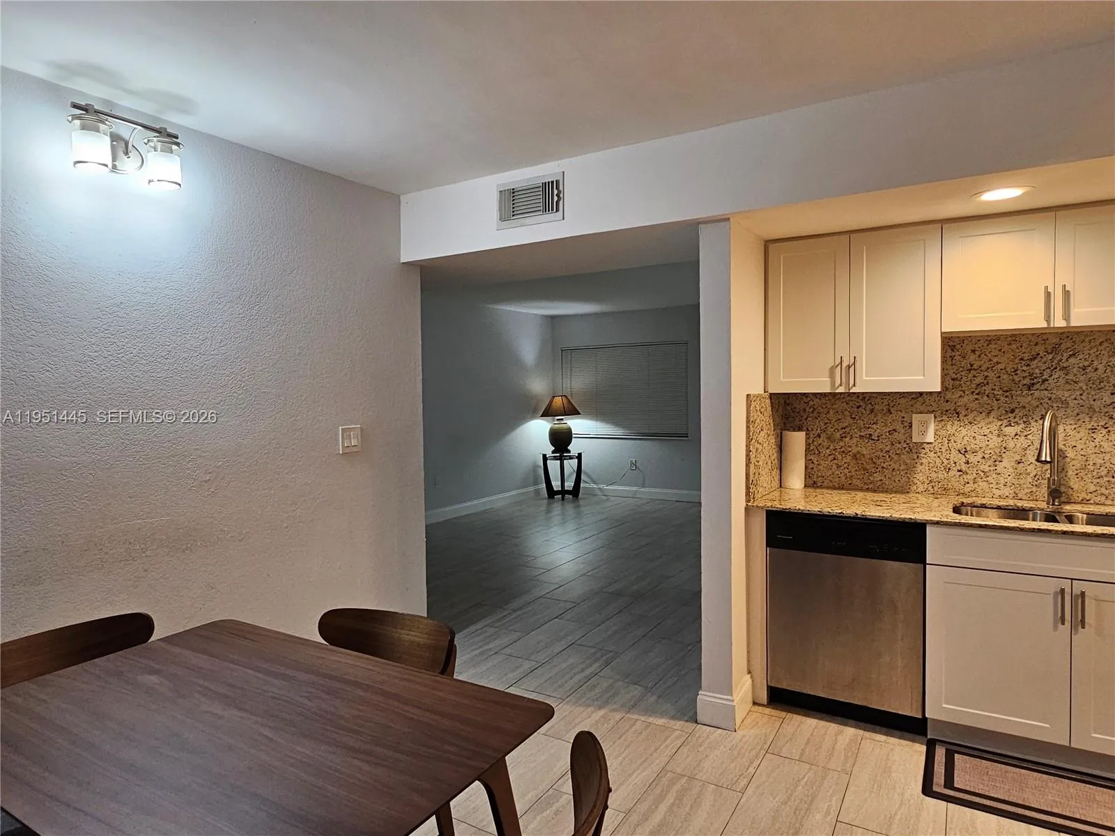 8075 Sw 107th Ave 114, Miami, Florida 33173, Miami, Florida 33173, 3 Bedrooms Bedrooms, ,2 BathroomsBathrooms,Residential Lease,For Rent,8075 Sw 107th Ave 114, Miami, Florida 33173,A11951445