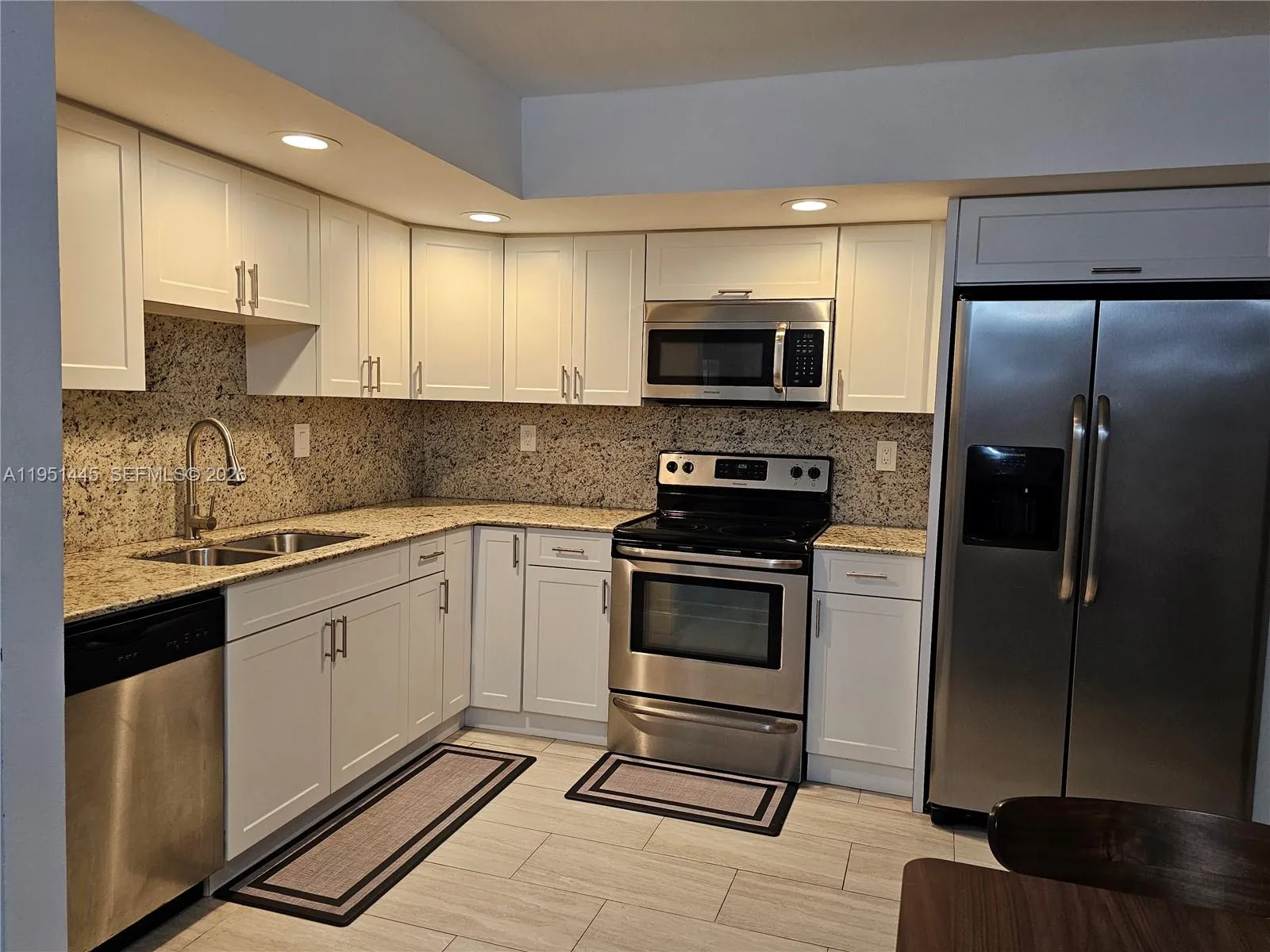 8075 Sw 107th Ave 114, Miami, Florida 33173, Miami, Florida 33173, 3 Bedrooms Bedrooms, ,2 BathroomsBathrooms,Residential Lease,For Rent,8075 Sw 107th Ave 114, Miami, Florida 33173,A11951445