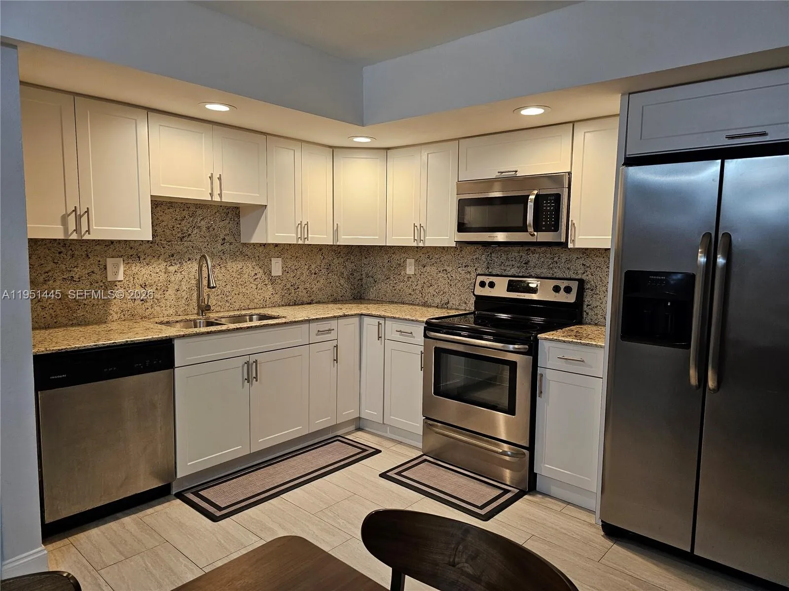 8075 Sw 107th Ave 114, Miami, Florida 33173, Miami, Florida 33173, 3 Bedrooms Bedrooms, ,2 BathroomsBathrooms,Residential Lease,For Rent,8075 Sw 107th Ave 114, Miami, Florida 33173,A11951445