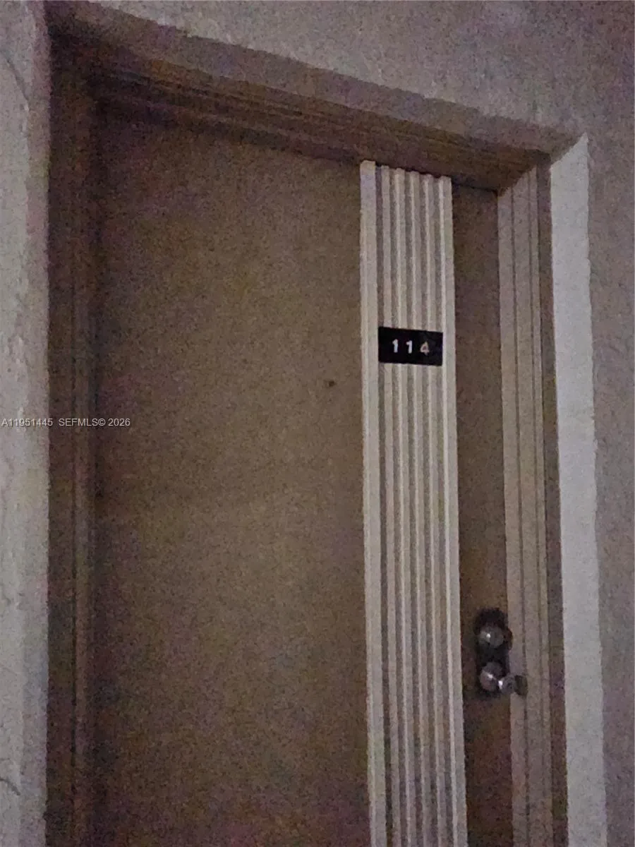 8075 Sw 107th Ave 114, Miami, Florida 33173, Miami, Florida 33173, 3 Bedrooms Bedrooms, ,2 BathroomsBathrooms,Residential Lease,For Rent,8075 Sw 107th Ave 114, Miami, Florida 33173,A11951445