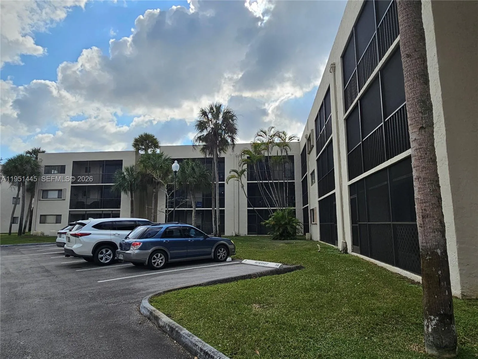 8075 Sw 107th Ave 114, Miami, Florida 33173, Miami, Florida 33173, 3 Bedrooms Bedrooms, ,2 BathroomsBathrooms,Residential Lease,For Rent,8075 Sw 107th Ave 114, Miami, Florida 33173,A11951445