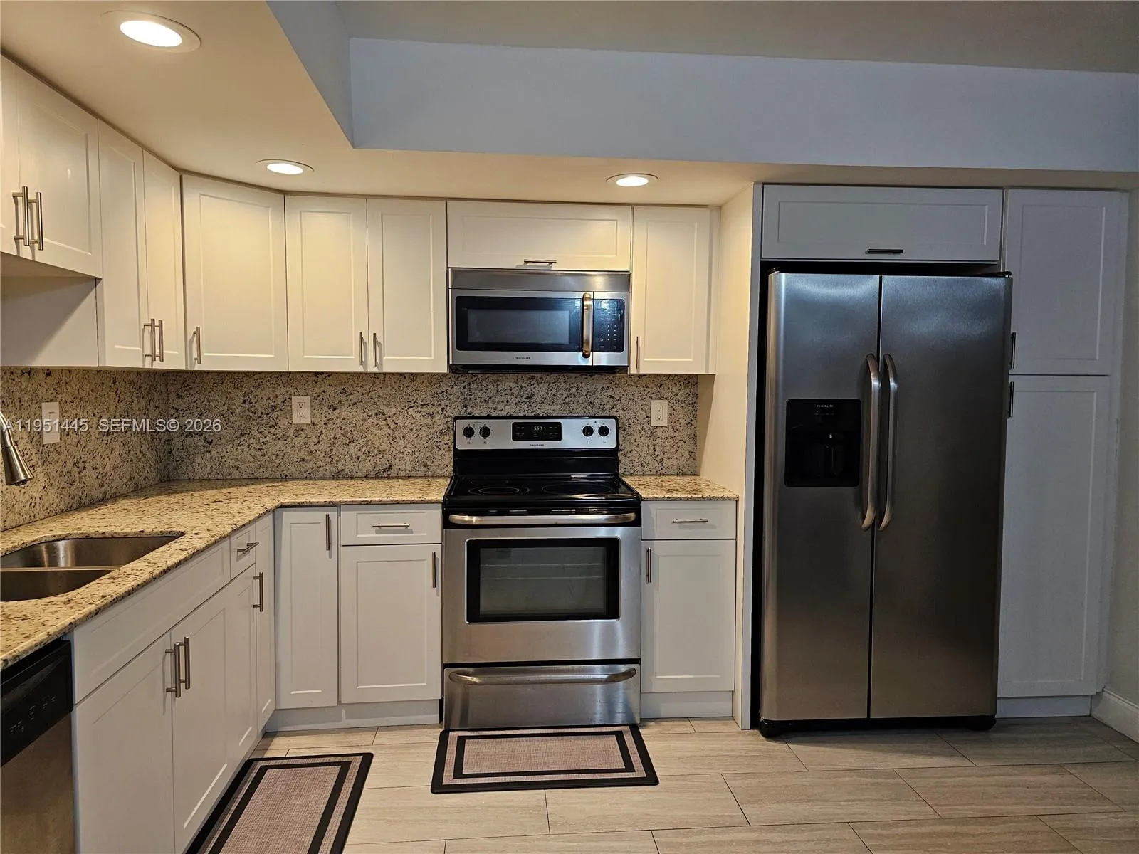 8075 Sw 107th Ave 114, Miami, Florida 33173, Miami, Florida 33173, 3 Bedrooms Bedrooms, ,2 BathroomsBathrooms,Residential Lease,For Rent,8075 Sw 107th Ave 114, Miami, Florida 33173,A11951445