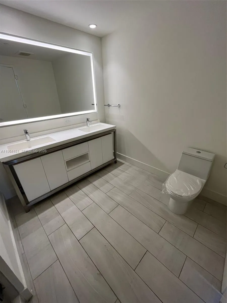 2000 Metropica Way 2511, Sunrise, Florida 33323, Sunrise, Florida 33323, 2 Bedrooms Bedrooms, ,2 BathroomsBathrooms,Residential Lease,For Rent,2000 Metropica Way 2511, Sunrise, Florida 33323,A11954481