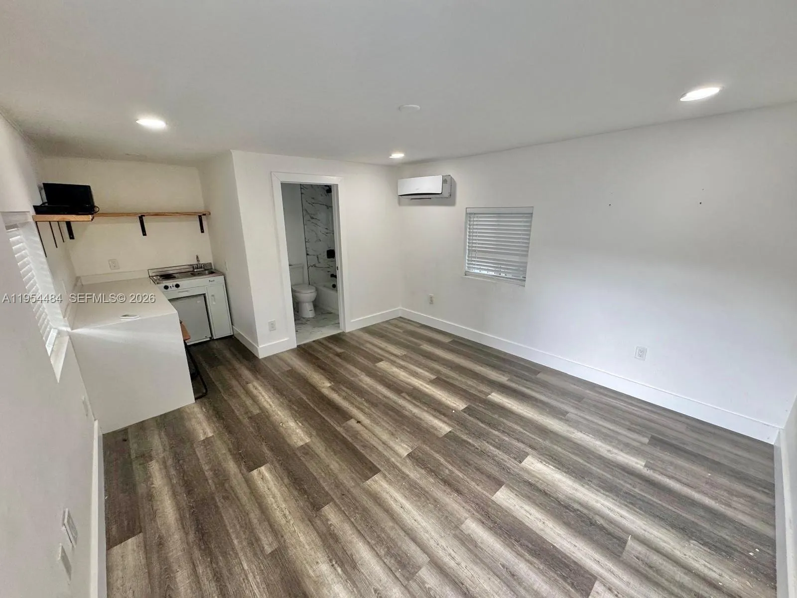555 Ne 70th St Studio, Miami, Florida 33138, Miami, Florida 33138, ,1 BathroomBathrooms,Residential Lease,For Rent,555 Ne 70th St Studio, Miami, Florida 33138,A11954484