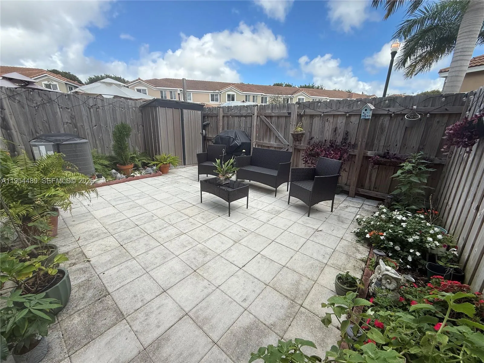 1043 Se 24th Ave, Homestead, Florida 33035, Homestead, Florida 33035, 3 Bedrooms Bedrooms, ,2 BathroomsBathrooms,Residential,For Sale,1043 Se 24th Ave, Homestead, Florida 33035,A11954489