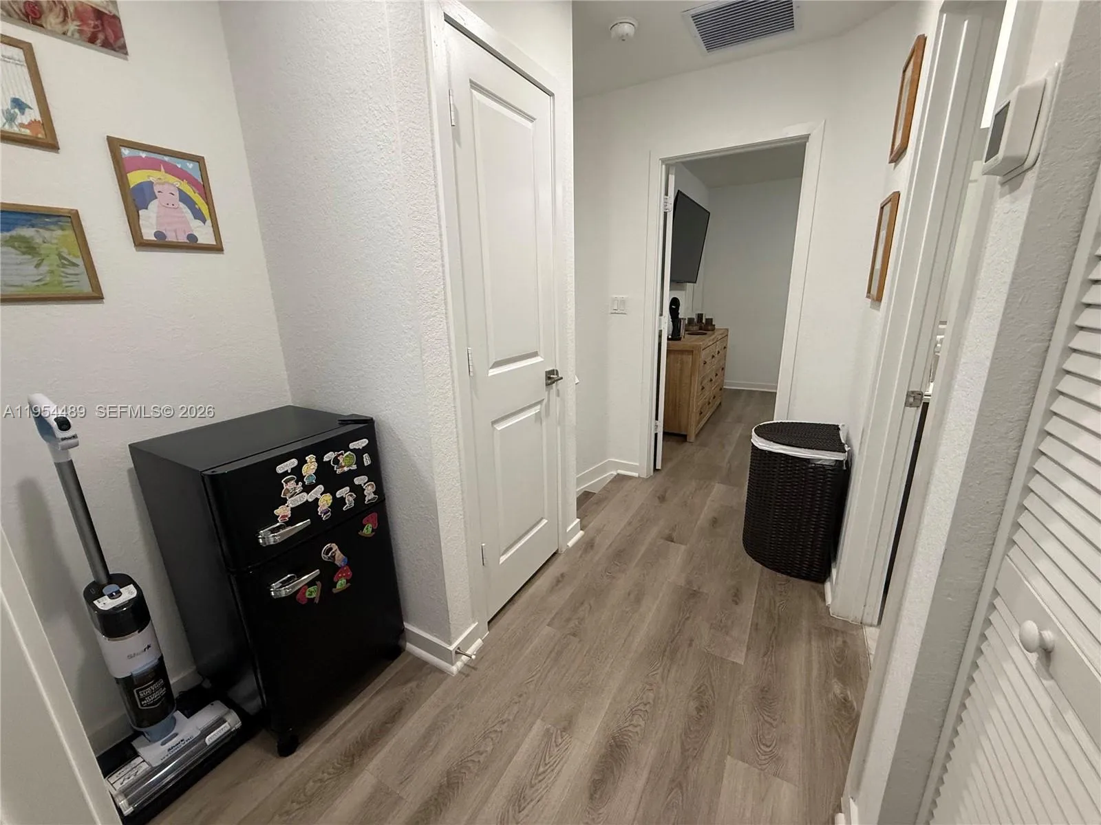 1043 Se 24th Ave, Homestead, Florida 33035, Homestead, Florida 33035, 3 Bedrooms Bedrooms, ,2 BathroomsBathrooms,Residential,For Sale,1043 Se 24th Ave, Homestead, Florida 33035,A11954489