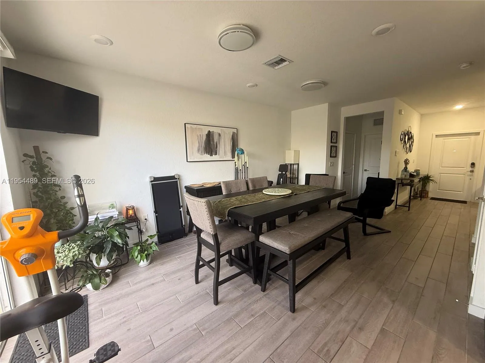 1043 Se 24th Ave, Homestead, Florida 33035, Homestead, Florida 33035, 3 Bedrooms Bedrooms, ,2 BathroomsBathrooms,Residential,For Sale,1043 Se 24th Ave, Homestead, Florida 33035,A11954489