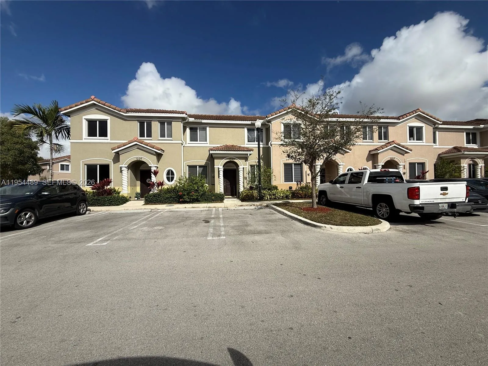 1043 Se 24th Ave, Homestead, Florida 33035, Homestead, Florida 33035, 3 Bedrooms Bedrooms, ,2 BathroomsBathrooms,Residential,For Sale,1043 Se 24th Ave, Homestead, Florida 33035,A11954489