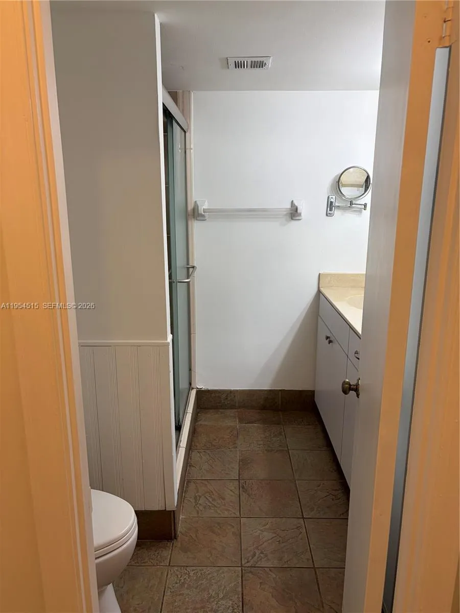 6800 Cypress Rd 111, Plantation, Florida 33317, Plantation, Florida 33317, 2 Bedrooms Bedrooms, ,2 BathroomsBathrooms,Residential Lease,For Rent,6800 Cypress Rd 111, Plantation, Florida 33317,A11954515