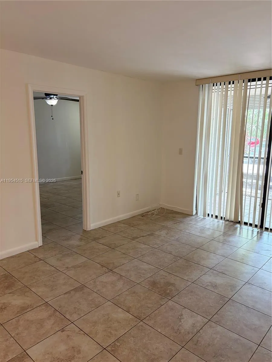 6800 Cypress Rd 111, Plantation, Florida 33317, Plantation, Florida 33317, 2 Bedrooms Bedrooms, ,2 BathroomsBathrooms,Residential Lease,For Rent,6800 Cypress Rd 111, Plantation, Florida 33317,A11954515