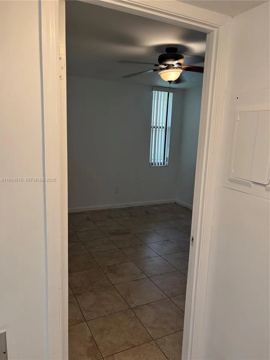 6800 Cypress Rd 111, Plantation, Florida 33317, Plantation, Florida 33317, 2 Bedrooms Bedrooms, ,2 BathroomsBathrooms,Residential Lease,For Rent,6800 Cypress Rd 111, Plantation, Florida 33317,A11954515