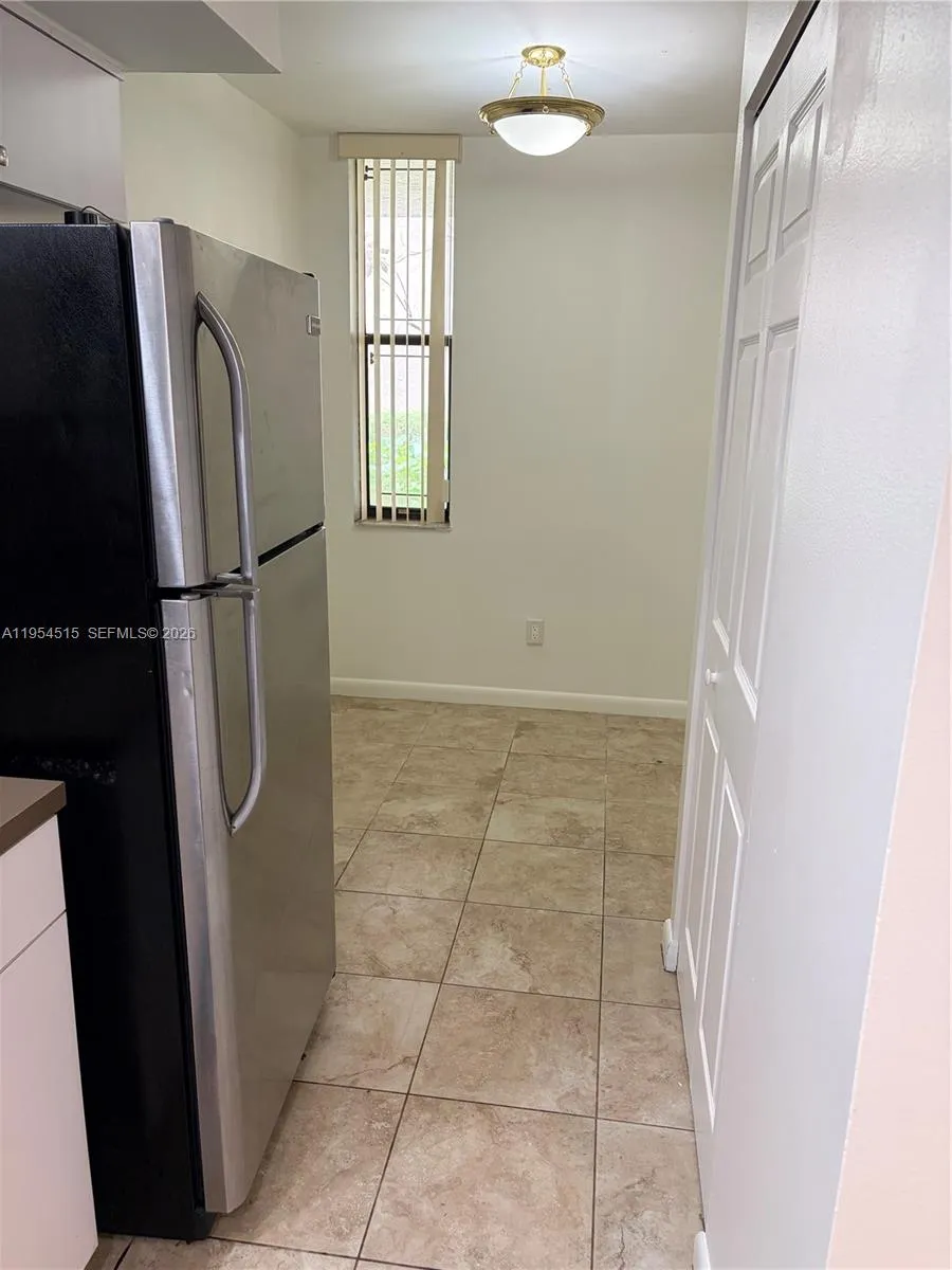 6800 Cypress Rd 111, Plantation, Florida 33317, Plantation, Florida 33317, 2 Bedrooms Bedrooms, ,2 BathroomsBathrooms,Residential Lease,For Rent,6800 Cypress Rd 111, Plantation, Florida 33317,A11954515