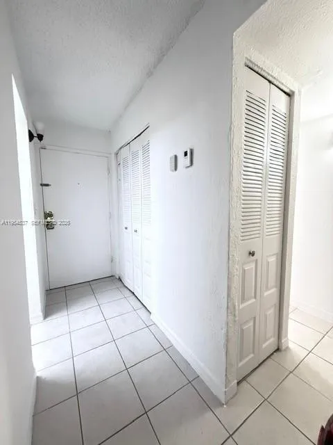 4550 Nw 9th St 812e, Miami, Florida 33126, Miami, Florida 33126, 1 Bedroom Bedrooms, ,1 BathroomBathrooms,Residential Lease,For Rent,4550 Nw 9th St 812e, Miami, Florida 33126,A11954537
