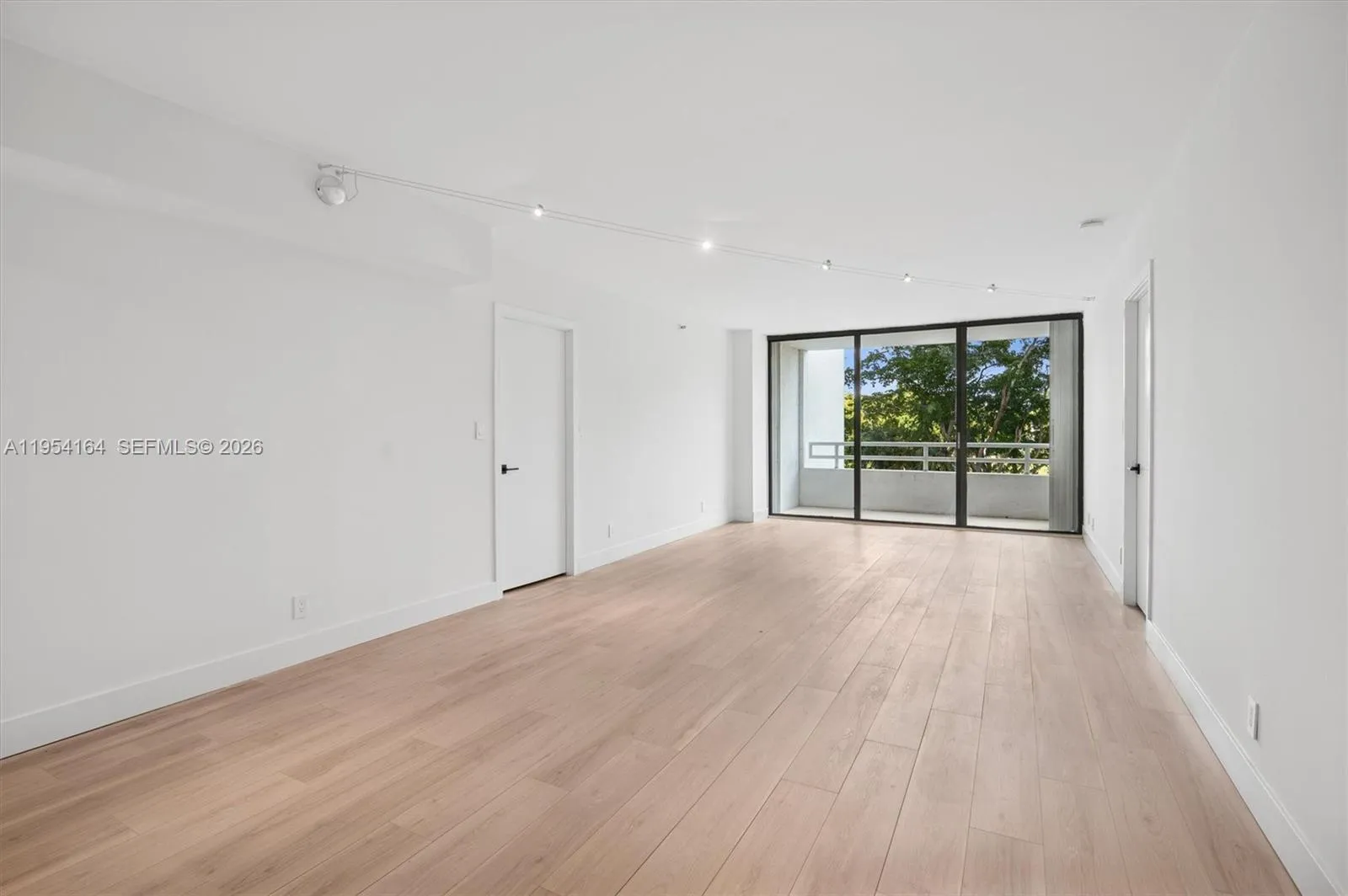 20225 Ne 34th Ct 312, Aventura, Florida 33180, Aventura, Florida 33180, 2 Bedrooms Bedrooms, ,2 BathroomsBathrooms,Residential Lease,For Rent,20225 Ne 34th Ct 312, Aventura, Florida 33180,A11954164