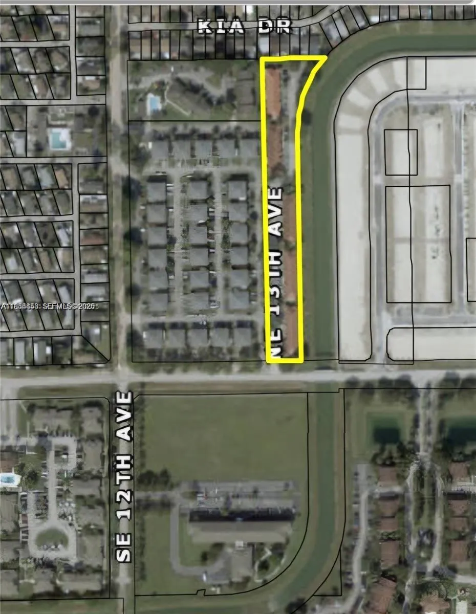 27 Ne 13th Ave 4, Homestead, Florida 33033, Homestead, Florida 33033, 2 Bedrooms Bedrooms, ,2 BathroomsBathrooms,Residential,For Sale,27 Ne 13th Ave 4, Homestead, Florida 33033,A11954453